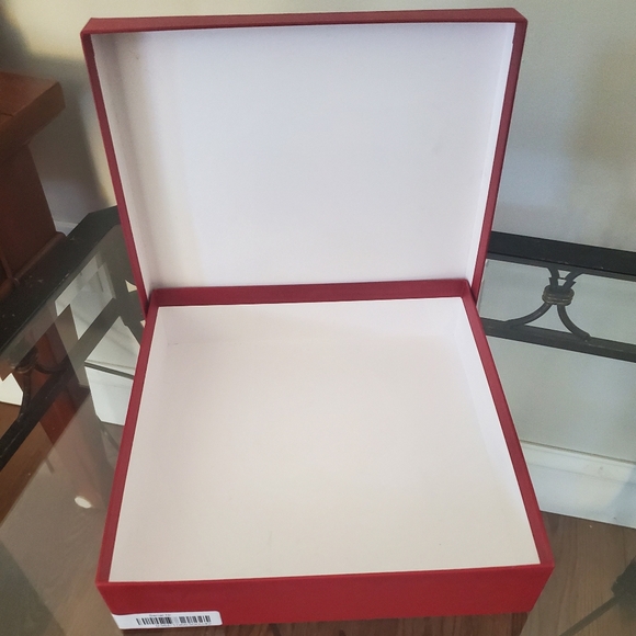Salvatore Ferragamo Box - Picture 2 of 4